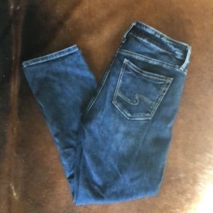 Silver Jeans Capri Pants